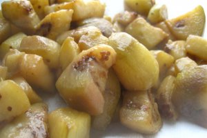 Vinete chinezesti in sos picant 酸辣茄子
