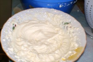 Prajitura cu branza si nuca de cocos