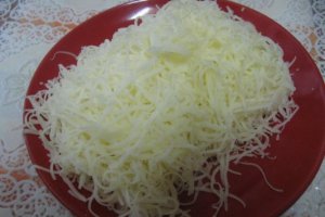 Tortellini cu sos de iaurt si sunca