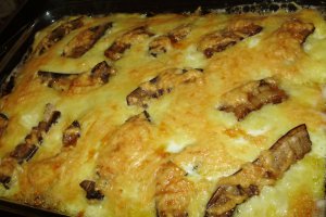 Mamaliguta  gratinata la cuptor