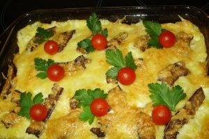 Mamaliguta  gratinata la cuptor