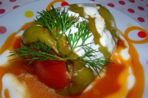 Ardei umpluti cu carne de pui