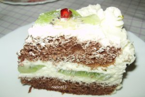 Tort etajat cu kiwi
