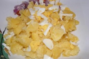 Salata gustoasa pe baza de cartofi