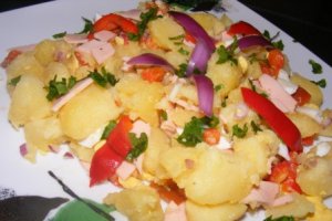 Salata gustoasa pe baza de cartofi
