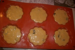 Muffins cu ciocolata si stafide