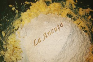 Placinta cu mere "ca la mama"