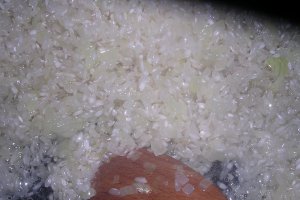 Orez cu creveti si surimi