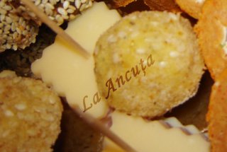 Bulgarasi de cartofi cu branza