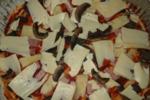 Pizza cu ciuperci