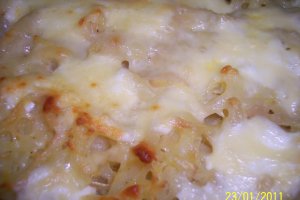 Cartofi cu cascaval la cuptor