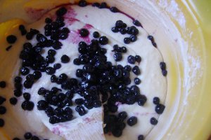 Briose cu mascarpone si afine