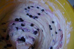 Briose cu mascarpone si afine