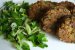 Chifteluțe din linte cu salată de pătrunjel-4