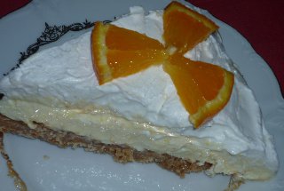 Prajitura delicioasa cu branza dulce si crema de vanilie