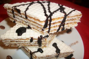 Napolitane cu nuci si caramel