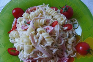Salata racoroasa de paste