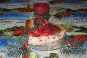 Tarta cu branza dulce si capsuni