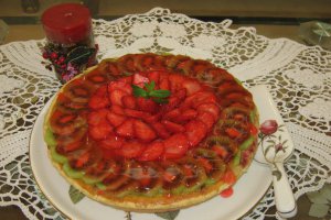 Tarta cu branza dulce si capsuni