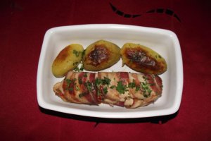 Rulouri din piept de pui cu bacon