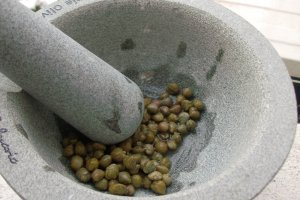 Muschiulet de porc cu sos de capere