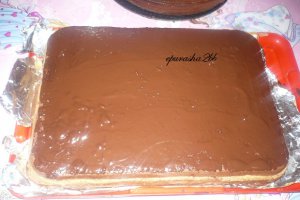 Amandina cu crema caramel