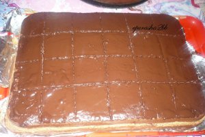 Amandina cu crema caramel