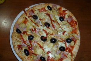 Pizza Capriciosa semipreparata