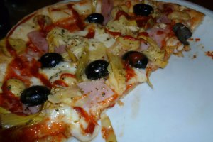 Pizza Capriciosa semipreparata