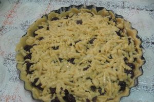 Tarta cu visine si nuca