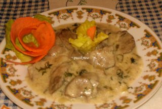 Ficatei in sos de smantana