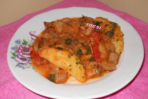 Mancarica de ciuperci cu cartofi