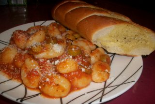 Gnocchi cu sos de masline si parmezan