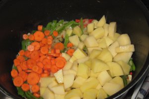 Ghiveci de legume cu carne de vita-“Munazaleh”
