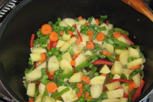 Ghiveci de legume cu carne de vita-“Munazaleh”