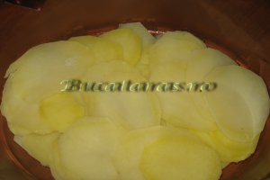 Budinca cu cartofi si spanac & blue cheese