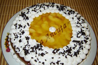 Tarta racoroasa cu mere