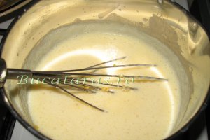 Desert cu crema de lamaie si biscuiti