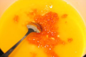 Briose cu iaurt si sirop de minole