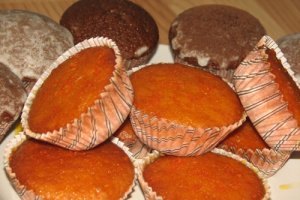 Briose cu iaurt si sirop de minole
