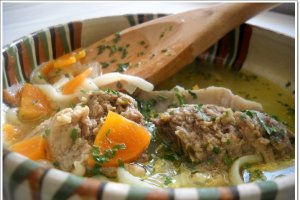 Ciorba din carne de porc cu os