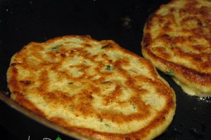 Pancakes cu porumb si branza