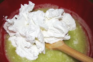 Tort de pepene galben