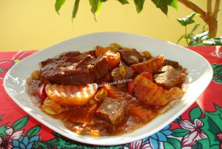 Porc cu legume la cuptor