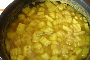 Friptura de porc cu cartofi curry
