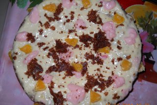 Tort cu crema de lamaie si budinca de capsuni