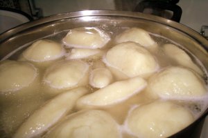 Galuste cu prune congelate