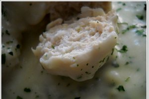 Perisoare de pui in sos bechamel