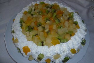 Tort - nebunie de piersici( pentru toti bucatarasii ..si nu numai)