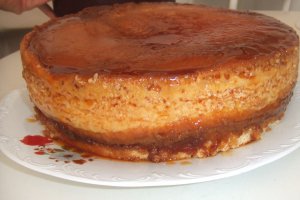 Tort crema de zahar ars - La Multi Ani 2011 !!